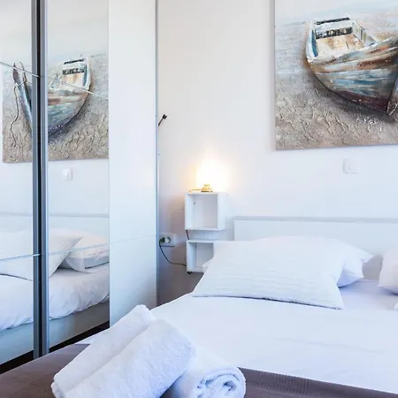 Udica With Terace, Garage Apartman Zadar