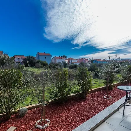 Apartman Udica With Terace, Garage